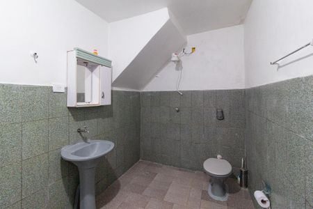 Casa à venda com 470m², 8 quartos e 2 vagas Casa à venda com 470m², 8 quartos e 2 vagasBanheiro Social 2