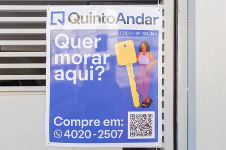 Casa à venda com 470m², 8 quartos e 2 vagas Casa à venda com 470m², 8 quartos e 2 vagasPlaca