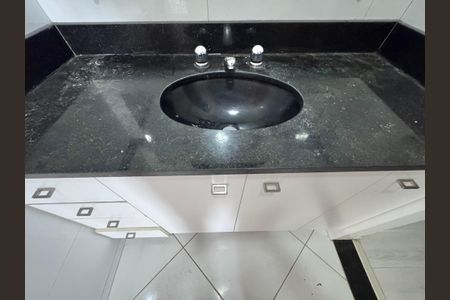 Apartamento à venda com 270m², 3 quartos e 2 vagasSuíte - Banheiro