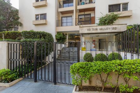 Apartamento à venda com 64m², 2 quartos e 1 vagaFachada