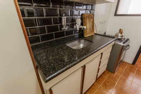 Apartamento à venda com 64m², 2 quartos e 1 vagaCozinha
