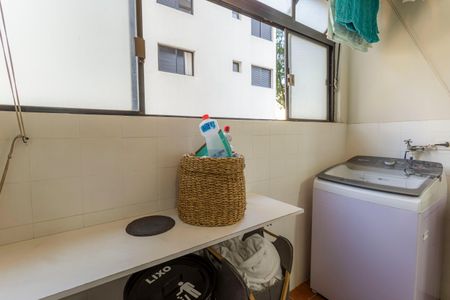 Apartamento à venda com 64m², 2 quartos e 1 vagaÁrea de Serviço