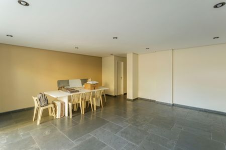 Apartamento à venda com 64m², 2 quartos e 1 vagaÁrea comum - Salão de festas