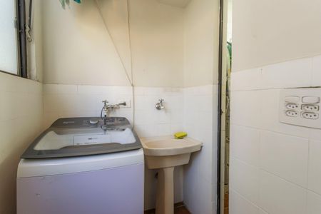 Apartamento à venda com 64m², 2 quartos e 1 vagaÁrea de Serviço