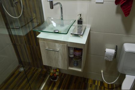 Casa de condomínio à venda com 130m², 3 quartos e 2 vagasBanheiro da Suíte 1