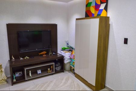 Casa de condomínio à venda com 130m², 3 quartos e 2 vagasSala 2