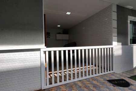 Casa de condomínio à venda com 130m², 3 quartos e 2 vagasGaragem