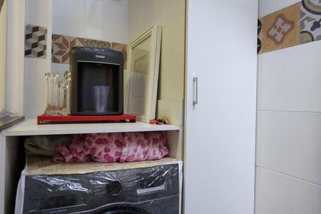 Casa de condomínio à venda com 130m², 3 quartos e 2 vagasÁrea de Serviço