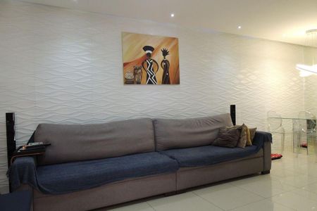 Casa de condomínio à venda com 130m², 3 quartos e 2 vagasSala 1