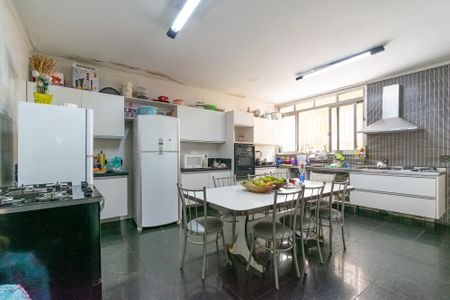 Casa à venda com 492m², 3 quartos e 2 vagasCozinha