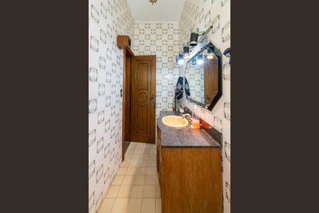 Casa à venda com 492m², 3 quartos e 2 vagasLavabo