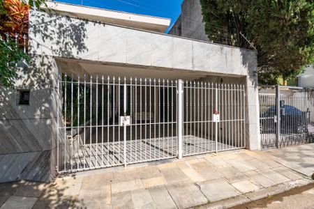 Casa à venda com 492m², 3 quartos e 2 vagasFachada