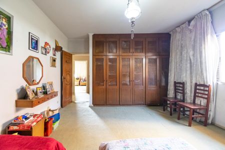 Casa à venda com 492m², 3 quartos e 2 vagasSuíte 3