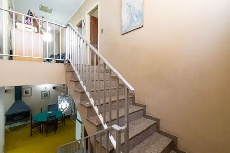 Casa à venda com 492m², 3 quartos e 2 vagasEscada