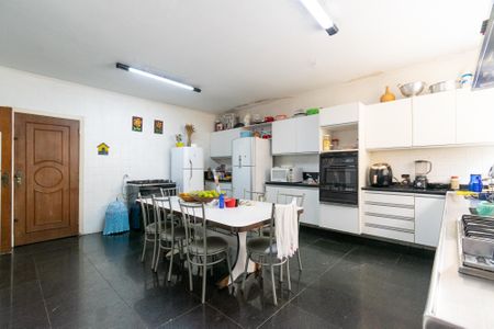 Casa à venda com 492m², 3 quartos e 2 vagasCozinha