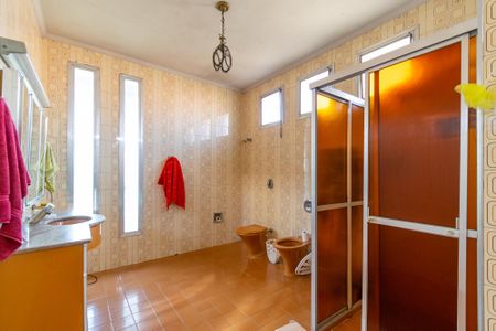 Casa à venda com 492m², 3 quartos e 2 vagasBanheiro da Suíte 1