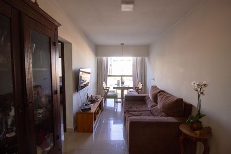 Apartamento à venda com 65m², 2 quartos e 1 vagaSala