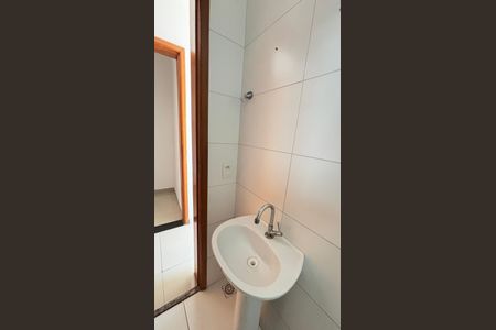 Casa de condomínio à venda com 106m², 3 quartos e 1 vagaBanheiro da Suíte