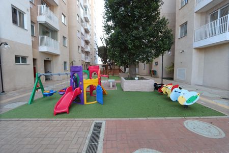 Apartamento à venda com 37m², 2 quartos e sem vagaÁrea comum - Playground