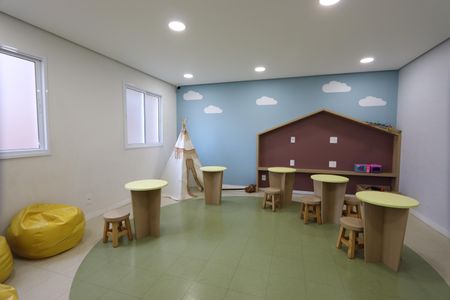 Apartamento à venda com 37m², 2 quartos e sem vagaÁrea comum - Brinquedoteca