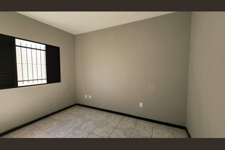 Casa à venda com 237m², 4 quartos e 6 vagasQuarto 2