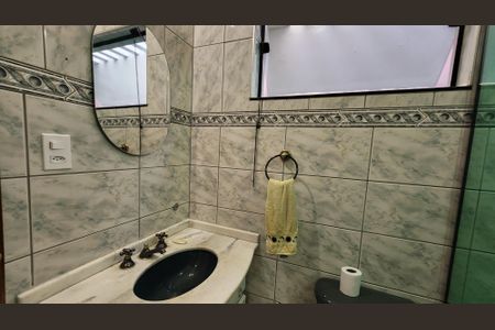 Casa à venda com 237m², 4 quartos e 6 vagasBanheiro