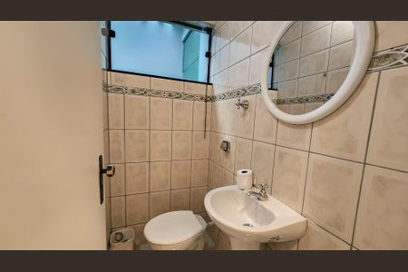 Casa à venda com 237m², 4 quartos e 6 vagasLavabo