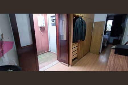 Casa à venda com 140m², 3 quartos e 2 vagas Casa à venda com 140m², 3 quartos e 2 vagasCloset da suíte 2