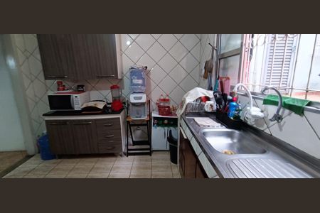 Casa à venda com 140m², 3 quartos e 2 vagas Casa à venda com 140m², 3 quartos e 2 vagasCozinha