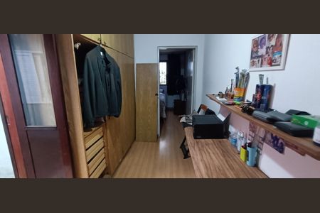 Casa à venda com 140m², 3 quartos e 2 vagas Casa à venda com 140m², 3 quartos e 2 vagasCloset da suíte 2
