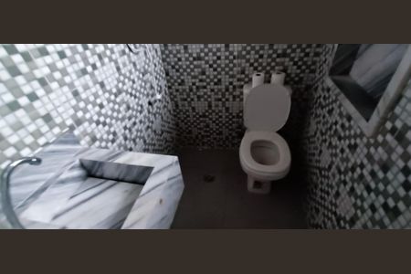 Casa à venda com 140m², 3 quartos e 2 vagas Casa à venda com 140m², 3 quartos e 2 vagasEdicula