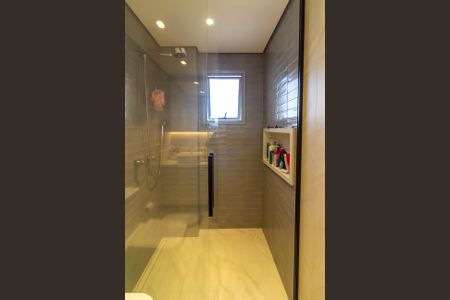 Apartamento à venda com 155m², 3 quartos e 3 vagasBanheiro da Suíte 1