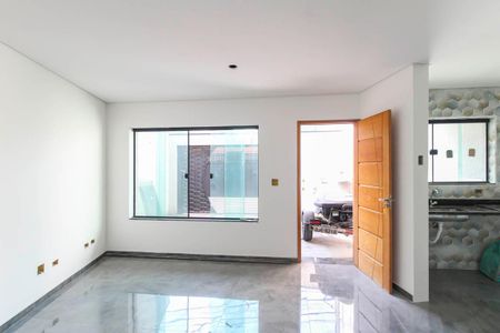 Casa à venda com 70m², 2 quartos e 2 vagas Casa à venda com 70m², 2 quartos e 2 vagasSala