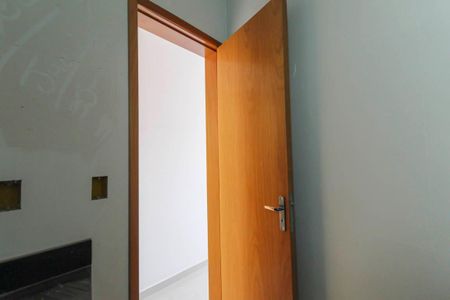 Casa à venda com 70m², 2 quartos e 2 vagas Casa à venda com 70m², 2 quartos e 2 vagasBanheiro da Suíte 2