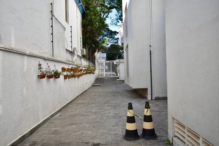 Apartamento à venda com 75m², 2 quartos e 1 vagaÁrea comum
