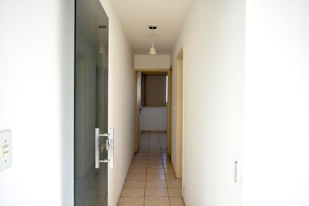 Apartamento à venda com 75m², 2 quartos e 1 vagaCorredor