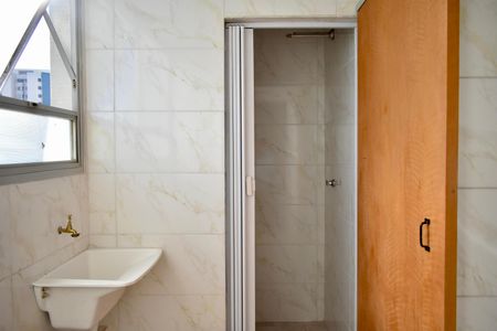 Apartamento à venda com 75m², 2 quartos e 1 vagaÁrea de Serviço