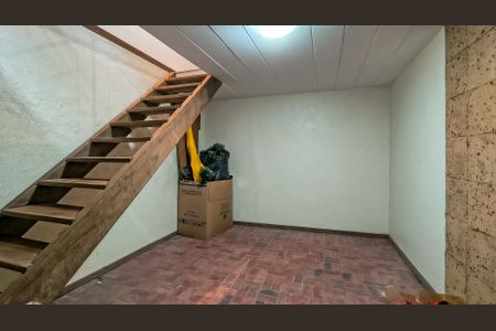 Casa de condomínio à venda com 400m², 4 quartos e 6 vagasQuarto de Serviço