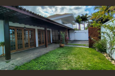 Casa de condomínio à venda com 400m², 4 quartos e 6 vagasÁrea comum 