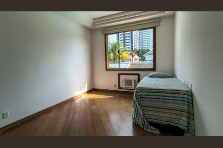 Casa de condomínio à venda com 400m², 4 quartos e 6 vagasSuíte 4