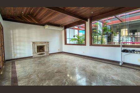Sala de casa de condomínio à venda com 4 quartos, 400m² em Barra da Tijuca, Rio de Janeiro