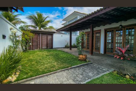 Casa de condomínio à venda com 400m², 4 quartos e 6 vagasÁrea comum 