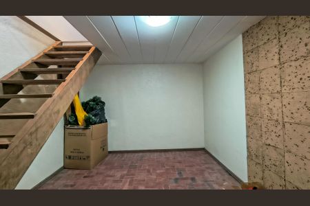 Casa de condomínio à venda com 400m², 4 quartos e 6 vagasQuarto de Serviço