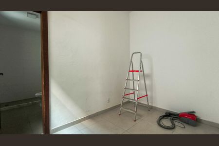 Casa de condomínio à venda com 400m², 4 quartos e 6 vagasCorredor