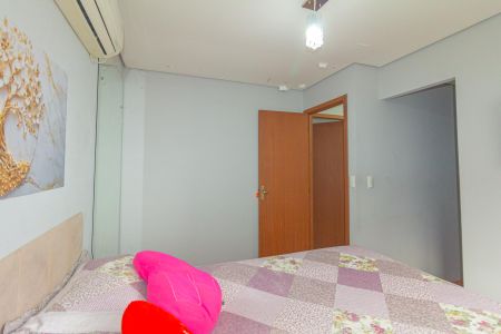 Casa à venda com 190m², 5 quartos e 2 vagas Casa à venda com 190m², 5 quartos e 2 vagasQuarto 2 Casa 2