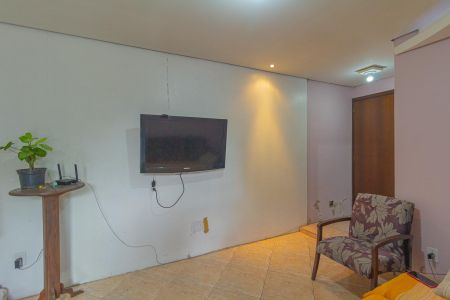 Casa à venda com 190m², 5 quartos e 2 vagas Casa à venda com 190m², 5 quartos e 2 vagasSala