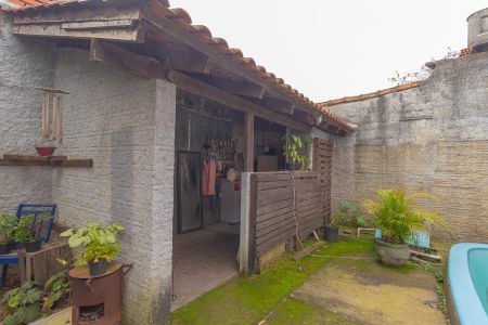 Casa à venda com 190m², 5 quartos e 2 vagas Casa à venda com 190m², 5 quartos e 2 vagasÁrea de Serviço