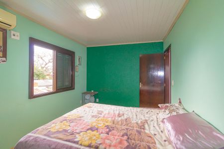 Casa à venda com 190m², 5 quartos e 2 vagas Casa à venda com 190m², 5 quartos e 2 vagasSuíte