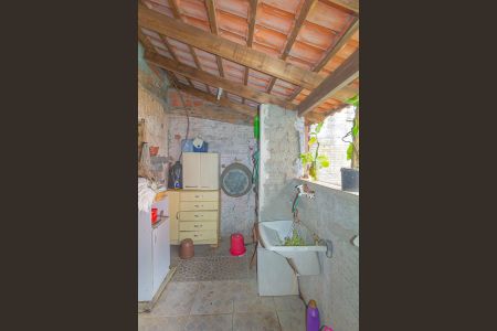 Casa à venda com 190m², 5 quartos e 2 vagas Casa à venda com 190m², 5 quartos e 2 vagasÁrea de Serviço