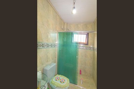 Casa à venda com 190m², 5 quartos e 2 vagas Casa à venda com 190m², 5 quartos e 2 vagasBanheiro da Suíte